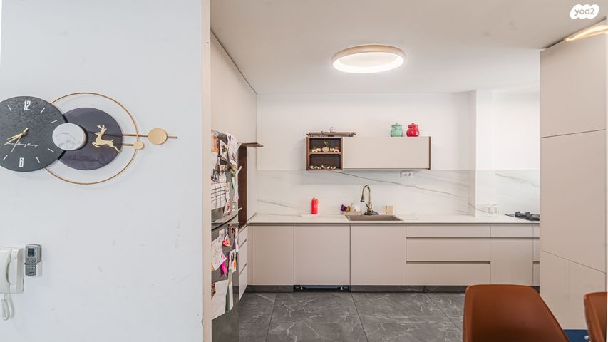 עין עברונה 9