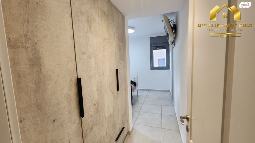 דירת גן, שוהם 76, אבני חן, חריש