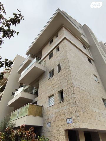 דירה, היסמין, הפרחים, כפר סבא