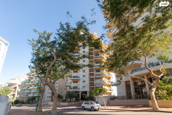 דירה, פייר קניג, נוף הטיילת, נתניה