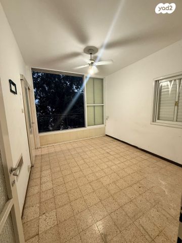 דירה, אליהו קראוזה, רסקו א', חולון