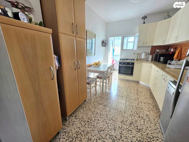 דירה, הנדיב, מרכז, הרצליה