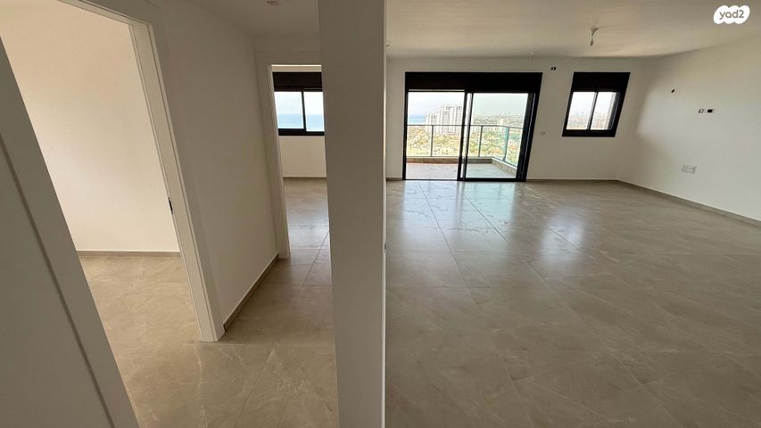 דירה, הרב הרצוג 6, צפון מערב מרכז העיר, נתניה