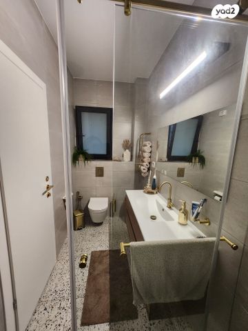 דירה, אייזיק רמבה, נוף הטיילת, נתניה