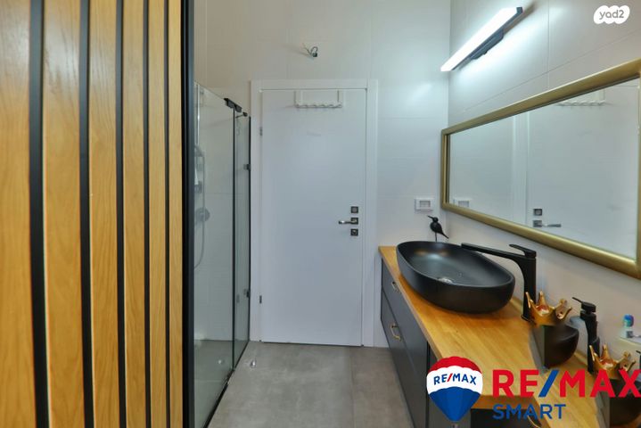 גג/ פנטהאוז, העצמאות, מרכז העיר, קרית אתא