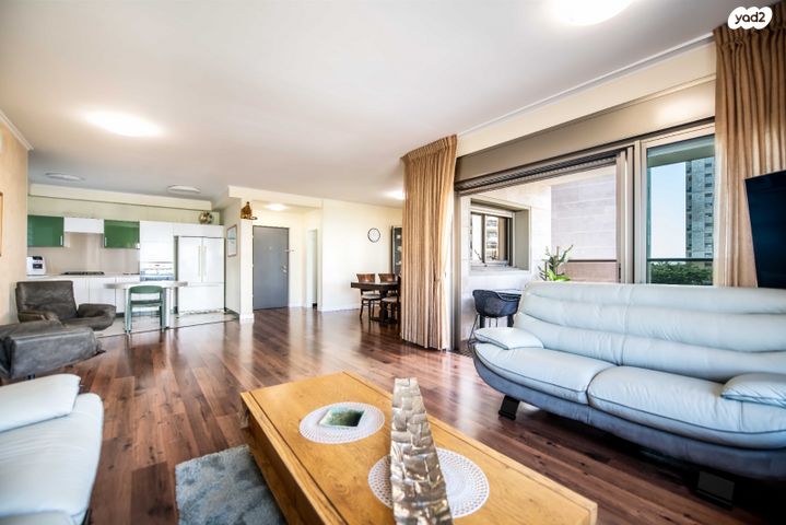 דירה, דודו דותן 3, נתניה