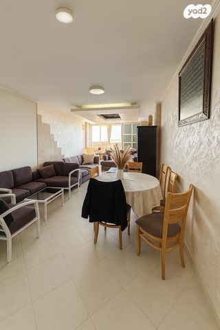 דירה, הרב קוק 10, מרכז העיר, לוד