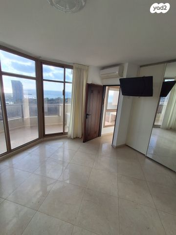 גג/ פנטהאוז, הצוללים, רובע ד', אשדוד