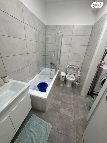 דירה, אור עקיבא