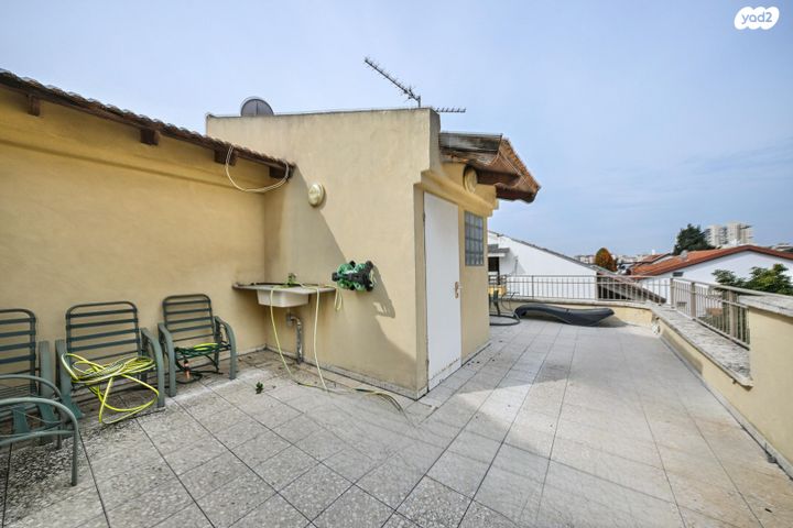 בית פרטי/ קוטג', הפרח, שיכוני המזרח, ראשון לציון