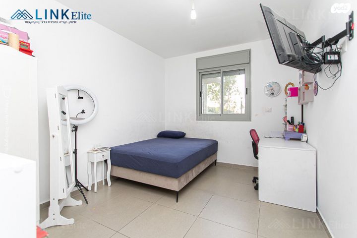 דירת גן, האגמית 6, החותרים, טירת כרמל