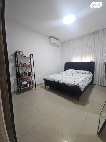 דירת גן, הכלניות, שדרות