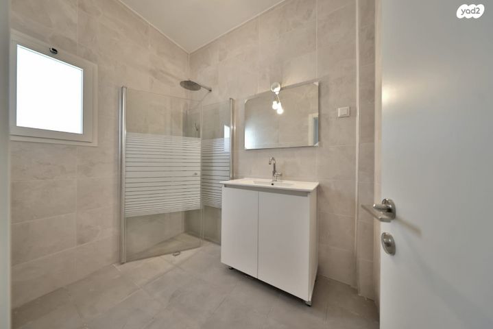 דירה, א.ד. גורדון, מוצקין הותיקה, קרית מוצקין