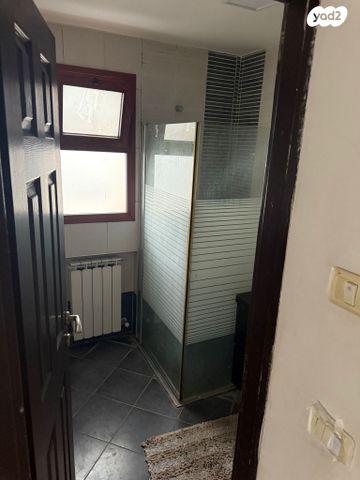 גג/ פנטהאוז, דב הוז, קטמונים, ירושלים