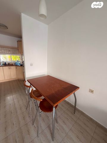 בית פרטי/ קוטג', מרכז המושבה, גן יבנה