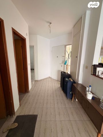 בית פרטי/ קוטג', מרכז המושבה, גן יבנה