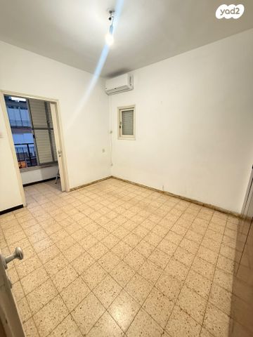 דירה, אליהו קראוזה, רסקו א', חולון