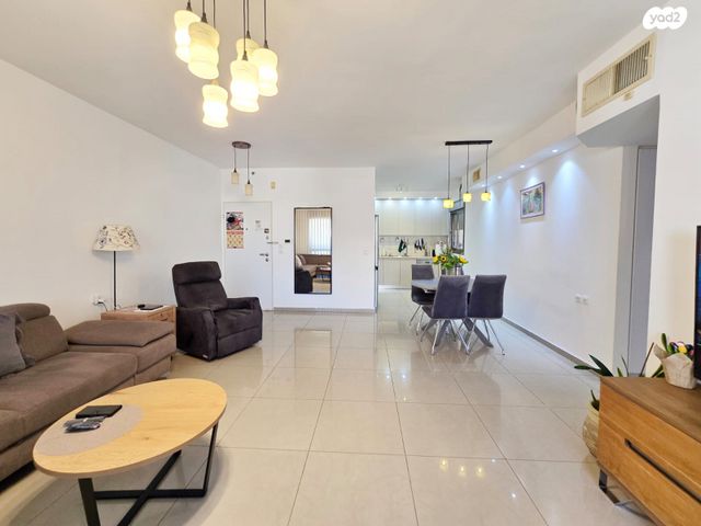 דירה, קרית אילון, חולון