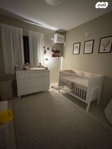 דירה, אור עקיבא