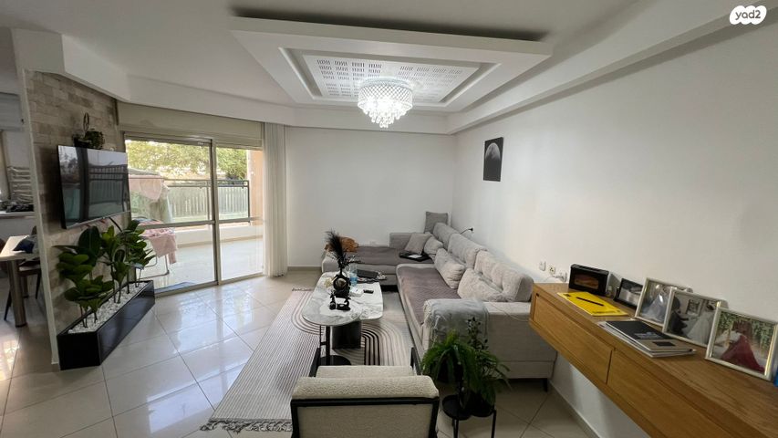 נחום גולדמן 