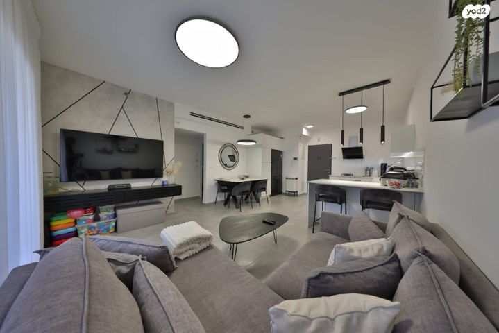 דירה, א.ד. גורדון, מוצקין הותיקה, קרית מוצקין