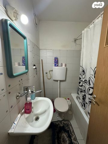 דירה, ארבע עונות 14, גני אביב, לוד