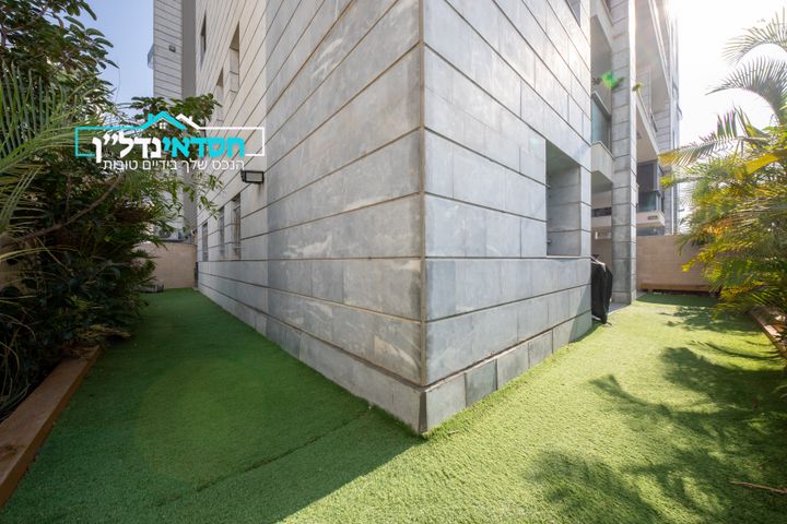 דירה, ש"י עגנון, נאות שמיר, יבנה