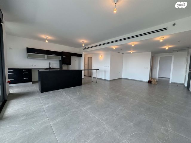 דירה, יונה וולך, גרין פארק החדשה, הוד השרון