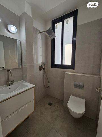 דירה, קרית ויצמן, רעננה