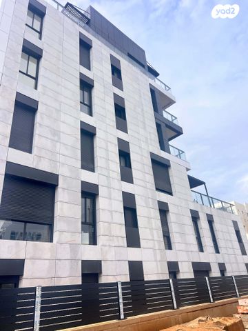 גג/ פנטהאוז, שמעון ויזנטל 26, הרצליה הירוקה, נווה עובד, הרצליה