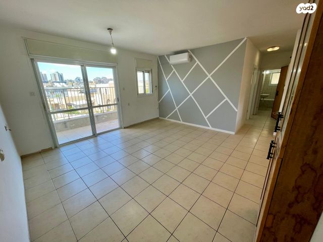 דירה, היובל, אור עקיבא