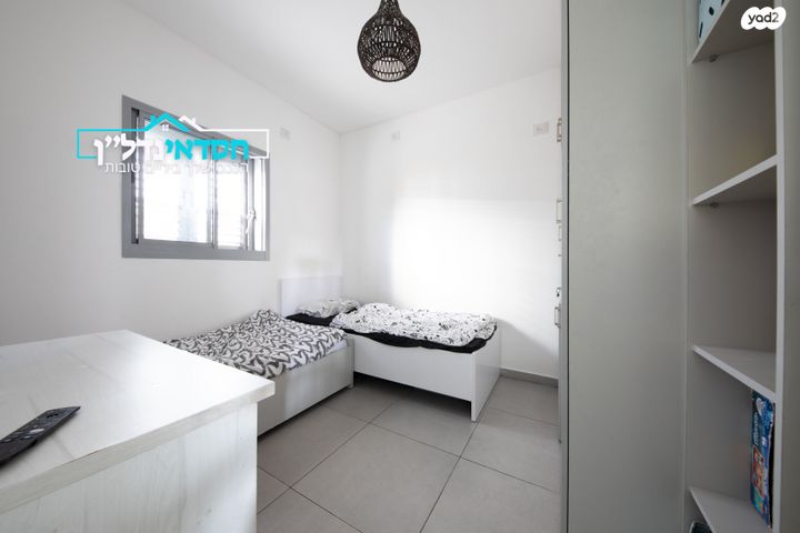 דירה, ש"י עגנון, נאות שמיר, יבנה