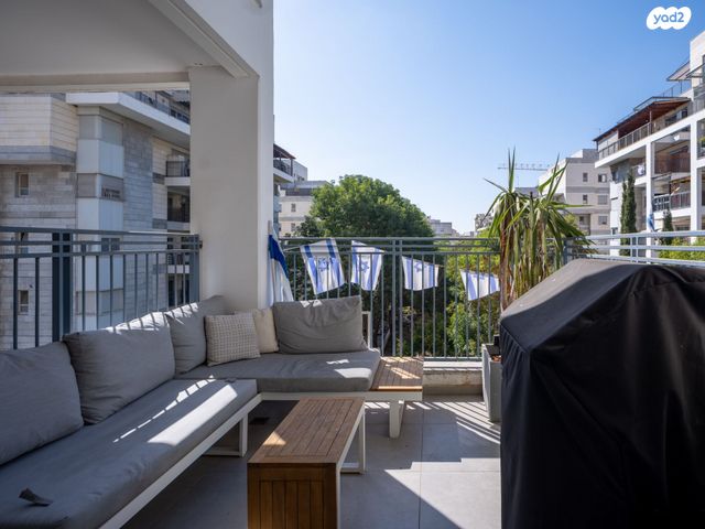 דירה, תאשור, קרית השרון, נתניה