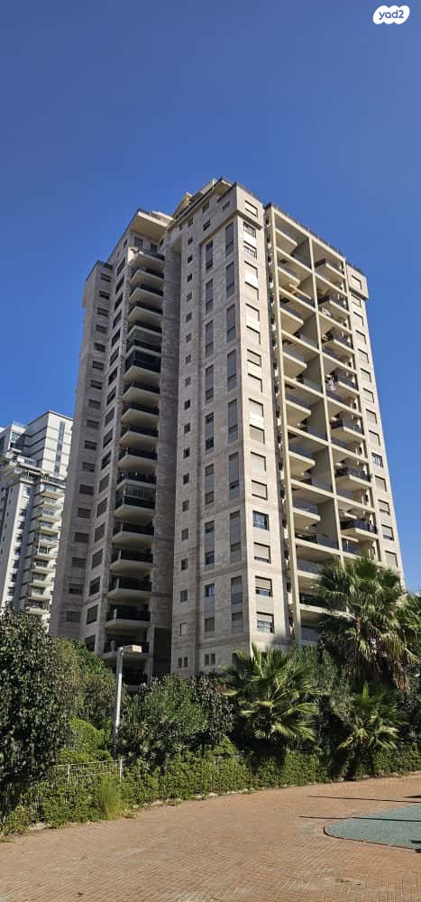 דירה, דודו דותן 3, נתניה