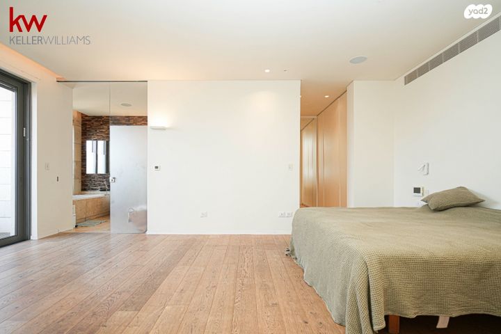 גג/ פנטהאוז, רעננה