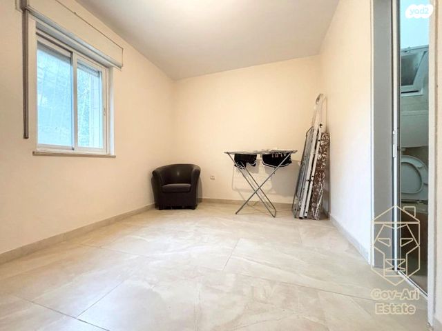 דירה, ישי, גבעת חנניה, אבו תור, ירושלים