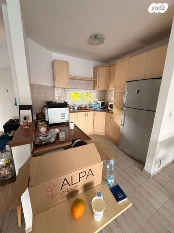 בית פרטי/ קוטג', מרכז המושבה, גן יבנה