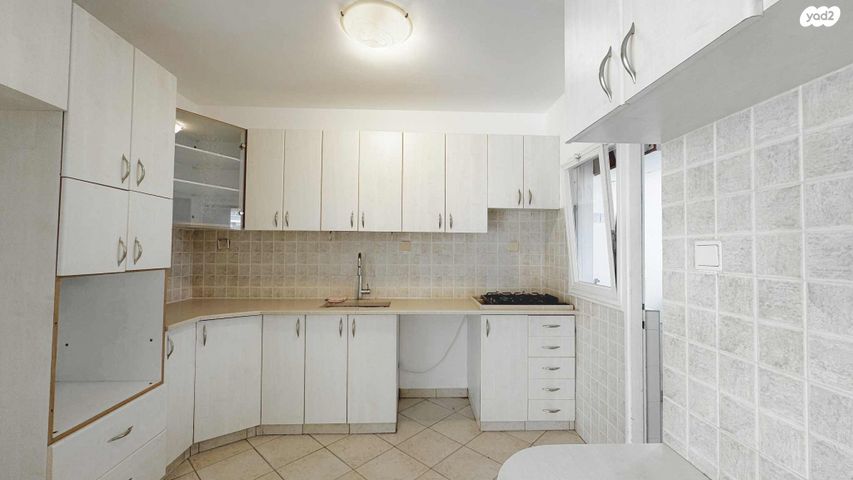 דירה, דרום מזרח, בת ים