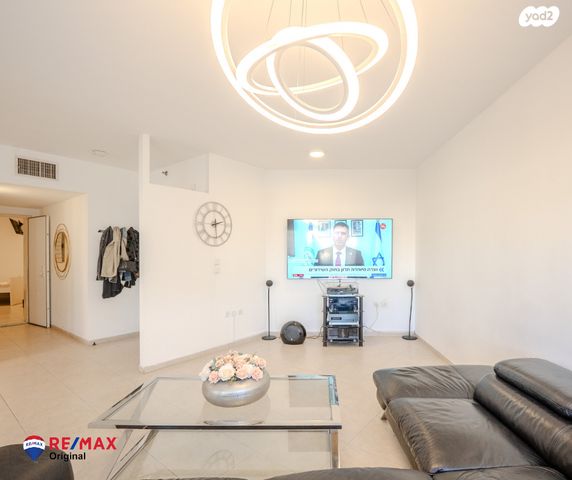 דירה, מרום נווה, רמת יצחק, רמת גן