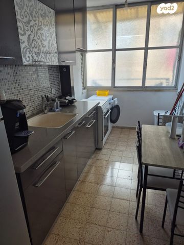 דירה, שדרות בר אילן 31, דרום מערב ותיק, בת ים