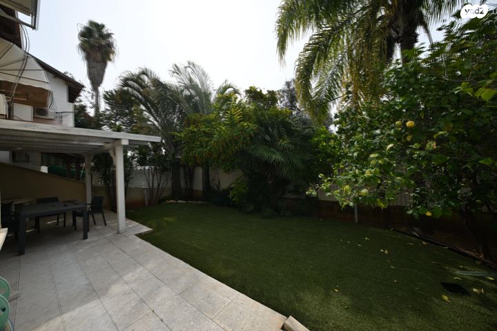 בית פרטי/ קוטג', הפרח, שיכוני המזרח, ראשון לציון