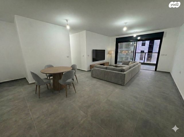 דירה, כרמי הנדיב, אחוזת רוטנר, קרית מלאכי