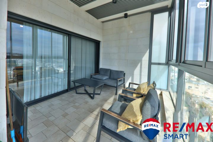 גג/ פנטהאוז, העצמאות, מרכז העיר, קרית אתא