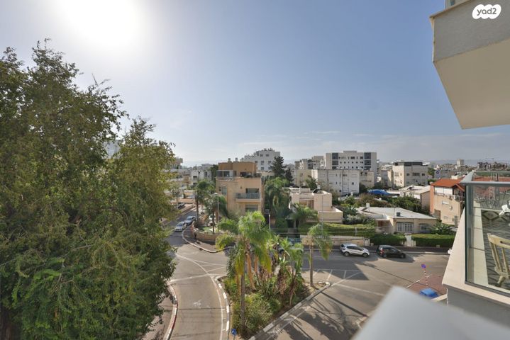 דירה, א.ד. גורדון, מוצקין הותיקה, קרית מוצקין