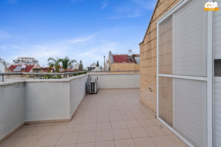 דו משפחתי, קרית גנים, ראשון לציון