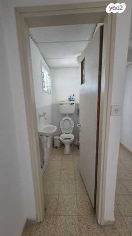 דו משפחתי, כפר סאלד