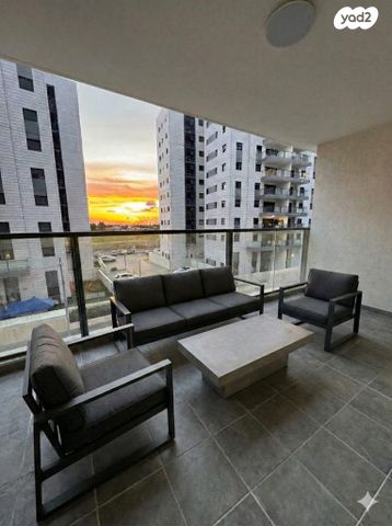 הרב מרדכי אליהו 