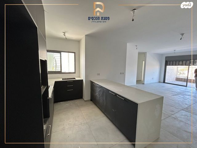 דירה, רב אלוף משה לוי, פסגת זאב, ירושלים