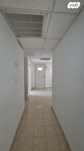 דו משפחתי, כפר סאלד