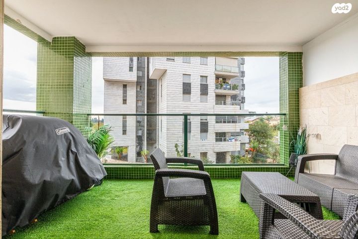 דירה, ניסן, חדרה